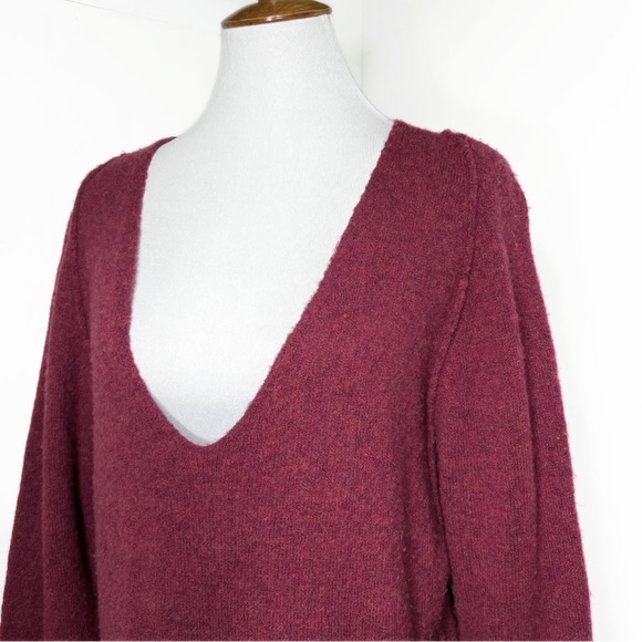SOLD-Free People Fringe Hem Cranberry Raglan Crochet Knit Pullover Wool Sweater - Picture 5 of 9